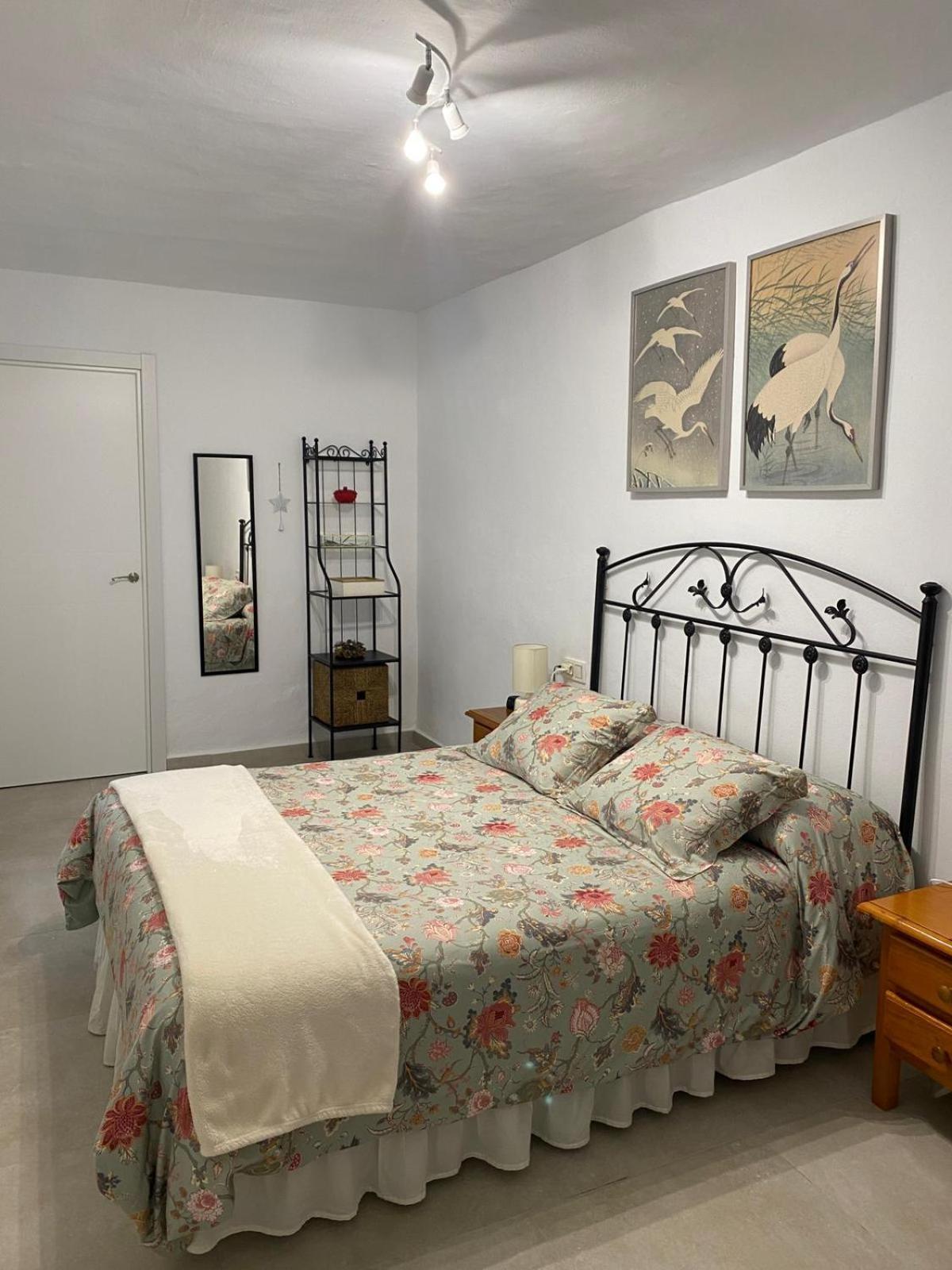 La Casa Rosales